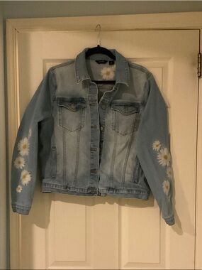 DRIFTWOOD Light Blue Denim Jacket with White Daisy Embroidery